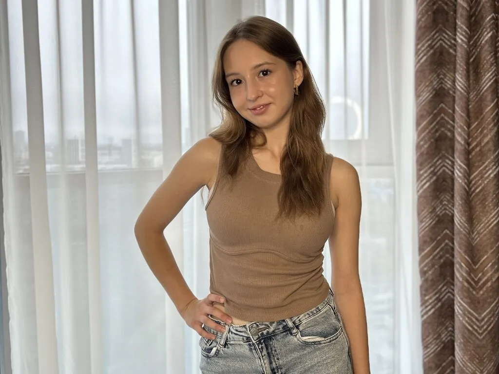 IlanaThoen – webcam model profile photo