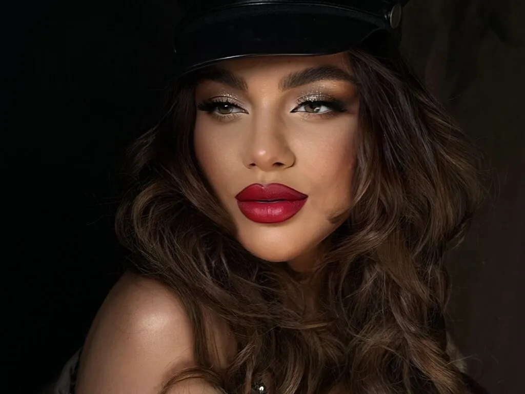 TaisaHepburn – webcam model profile photo