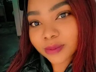 SaritaQueen – webcam model profile photo Image 6