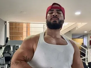 DomManlyGuy – webcam model profile photo Image 2