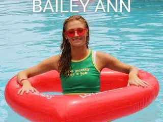 ariel_andcharlotte – webcam model profile photo Image 2