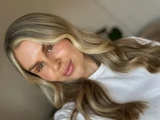petites_perles – webcam model profile photo Image 3