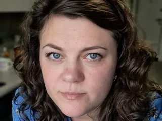 CurlySueSweet – webcam model profile photo