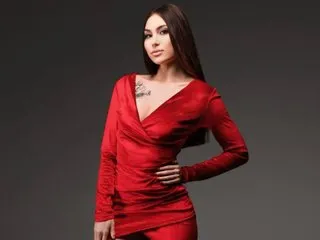 ElisaVel – webcam model profile photo