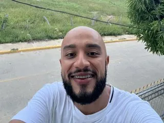 FabiBigDick chat room preview