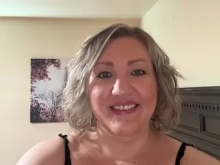 lioncluess – webcam model profile photo Image 2