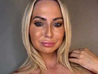 Ivyroseoxox's Thumb Image
