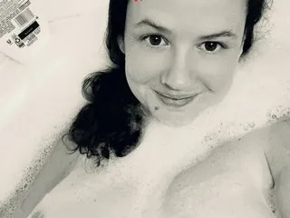 JustJen4Now Image 2