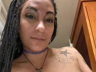 lalaqueenpin chat room preview