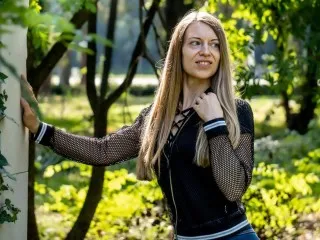 LaraWinters – webcam model profile photo