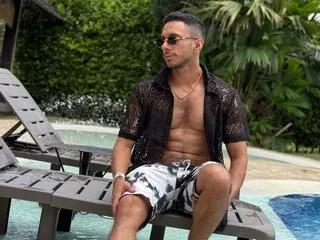 MaximoBenetti – webcam model profile photo Image 2