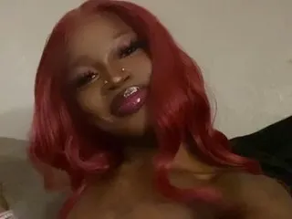 Loverr_girl333 chat room preview