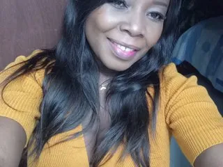 lucybonilla – webcam model profile photo