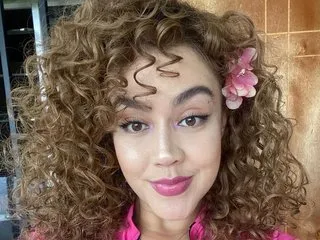 tessiekhanponaphan – webcam model profile photo Image 3