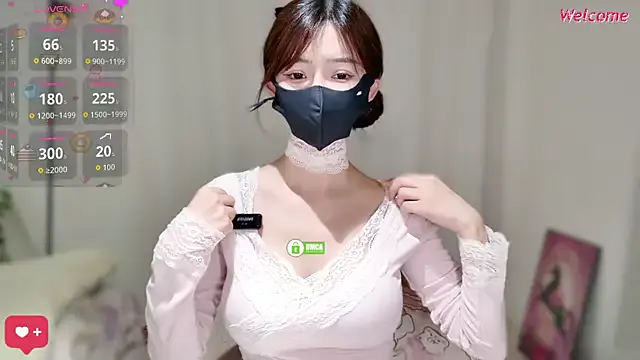 Emilycurtiis – webcam model profile photo Image 14