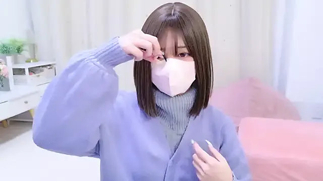 sweetuniporn – webcam model profile photo Image 7