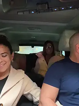 cuteelsa_ chat room preview Image 18