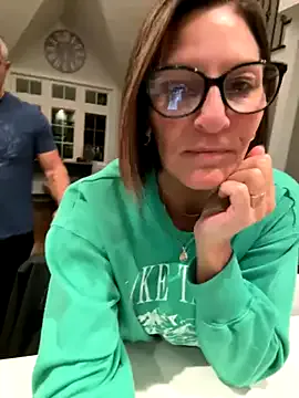 HopeHeaven – webcam model profile photo Image 5