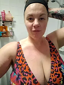 someone_sweet – webcam model profile photo Image 2