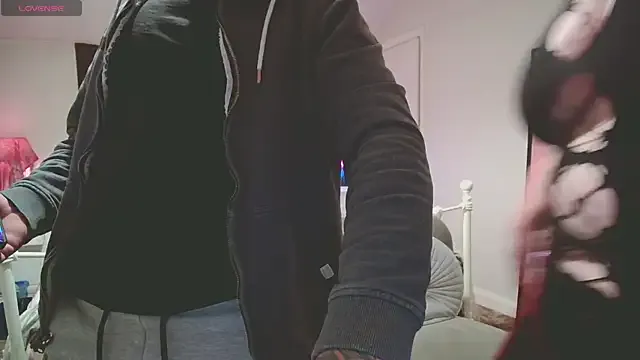 someone_sweet – webcam model profile photo Image 9