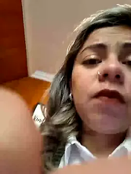 dears_pearlss – webcam model profile photo Image 4
