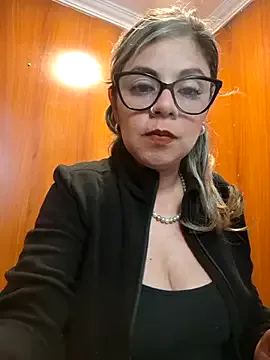 dears_pearlss – webcam model profile photo Image 9