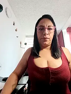 _Kamy_Hot chat room preview