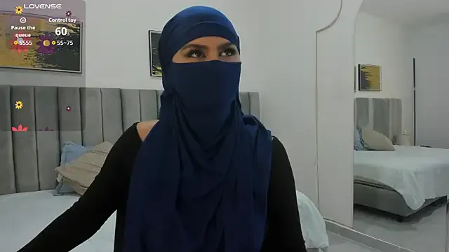 Cute-Simmi69 – webcam model profile photo Image 15