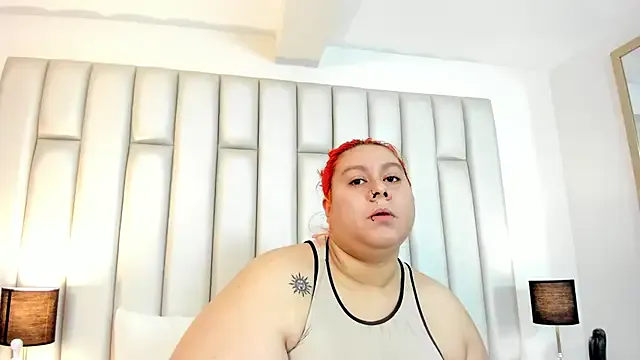 Cute-Simmi69 – webcam model profile photo Image 14