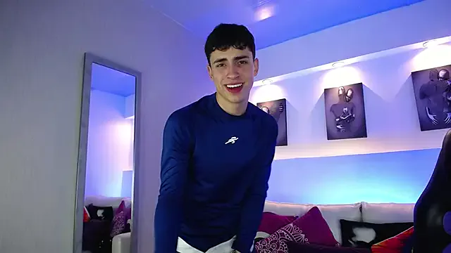 LoraDevine – webcam model profile photo Image 9