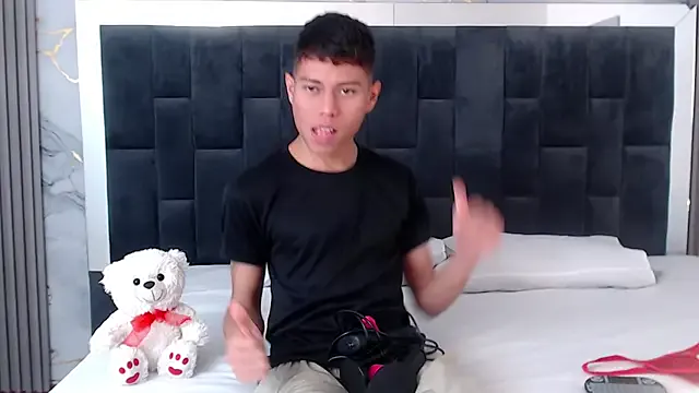 Kento26767 – webcam model profile photo Image 12