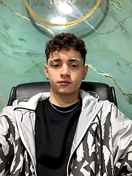 loving_ladies – webcam model profile photo Image 6