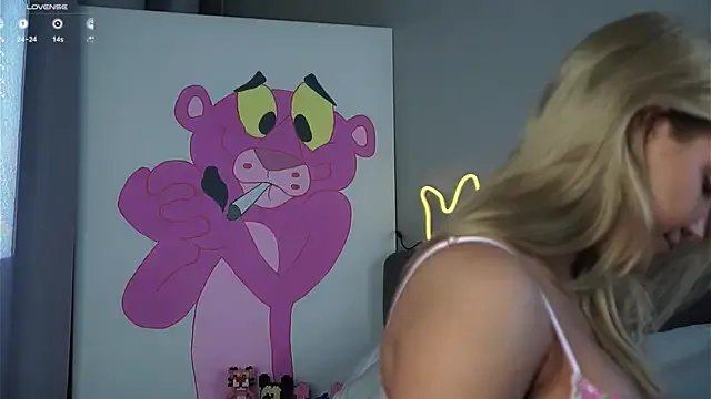 emiliaheather – webcam model profile photo Image 14