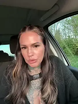 AileenInkOfficial – webcam model profile photo