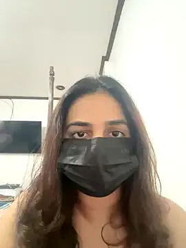 RinaShy – webcam model profile photo Image 8