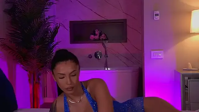 AishaaDevoe – webcam model profile photo