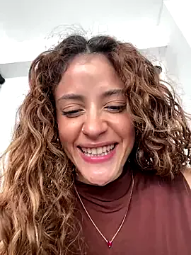 petites_perles – webcam model profile photo Image 12