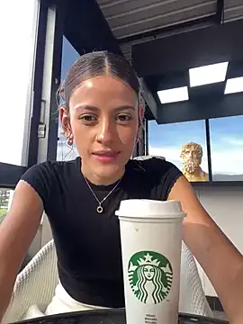 petites_perles – webcam model profile photo Image 5