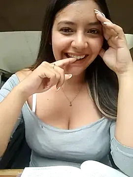 fit_vic – webcam model profile photo Image 6