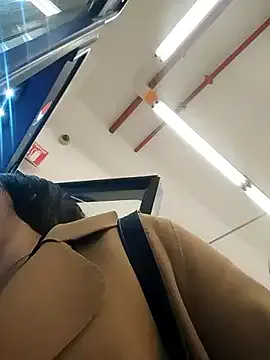 fit_vic – webcam model profile photo Image 7