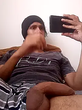 PabloArena – webcam model profile photo Image 3