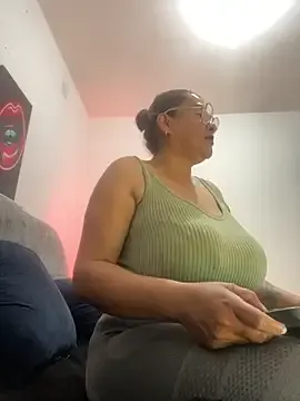 cuddles_jane – webcam model profile photo Image 9