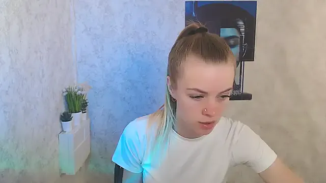 PumaShyXD – webcam model profile photo Image 6