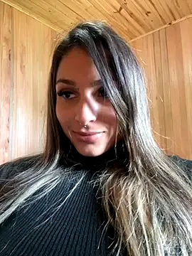 RoxyScarlett chat room preview Image 16