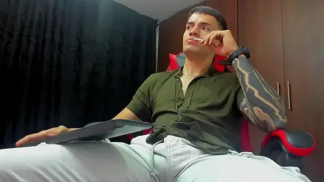 ALPHA_DOMINUS_ Image 4
