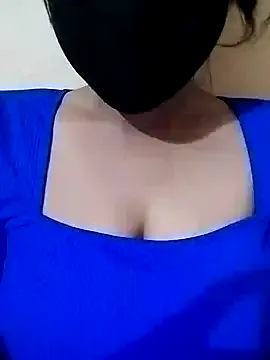 RoxyScarlett chat room preview Image 5