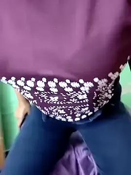 lkama_sutral – webcam model profile photo Image 17