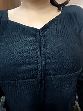 lkama_sutral – webcam model profile photo Image 3