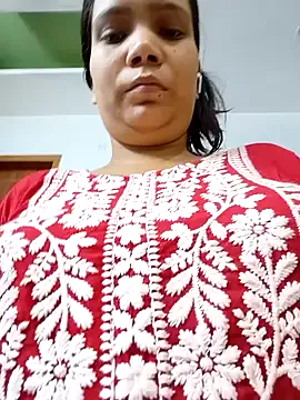 lkama_sutral – webcam model profile photo Image 9