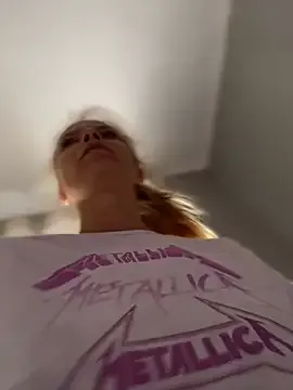 Ms-KARINA chat room preview Image 5